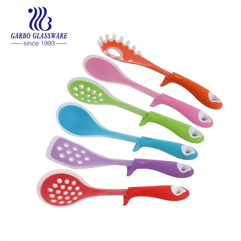 Set de spatules en silicone antiadhésifs en caoutchouc à fentes de service Turner spatule solide cuillère ustensiles de cuisine