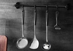 La diferencia entre utensilios de cocina de silicona y material de acero inoxidable