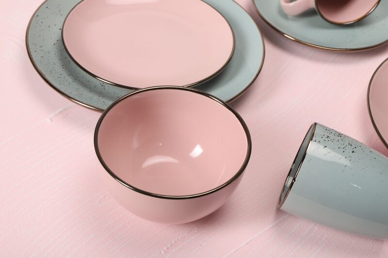 Conjunto de caneca de tigela de prato de louça de grés porcelanato com 16 peças de cor rosa com borda dourada