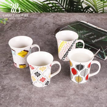 Caneca de cerâmica para beber café com folhas de porcelana com impressão de decalque canecas para café e suco e água copo para escritório com alça para presentes copos utensílios para bebidas