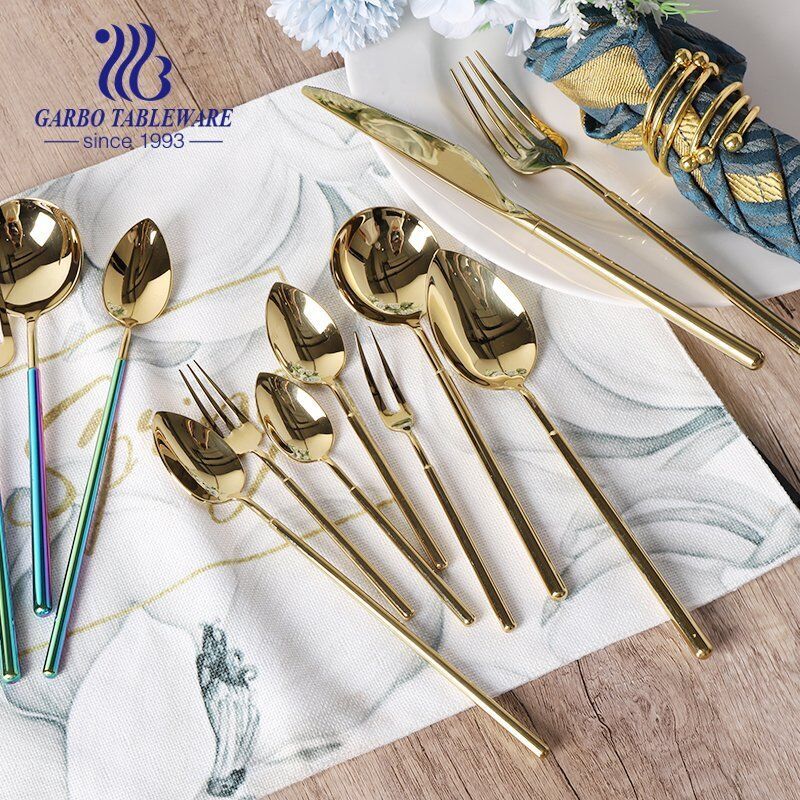 DAOCHAN 4 Piece Cutlery Set Stainless Steel Flatware Tableware Dinnerware Silver Golden Sets with Dinner Spoon Fork for Family Travel,Mirror Polish & Dishwasher Safe Color : Gold 