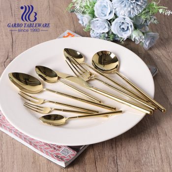 سعر المصنع 9 قطع مطلية بالذهب الفولاذ المقاوم للصدأ مجموعة أدوات المائدة الأمريكية الأوروبية الشعبية مجموعة أدوات المائدة المصنوعة في الصين
