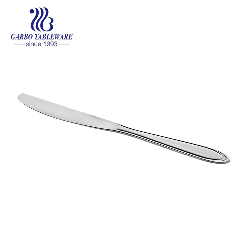 Cuchillo de cena de acero inoxidable 18/0 con diseño delgado para servicio de alimentos