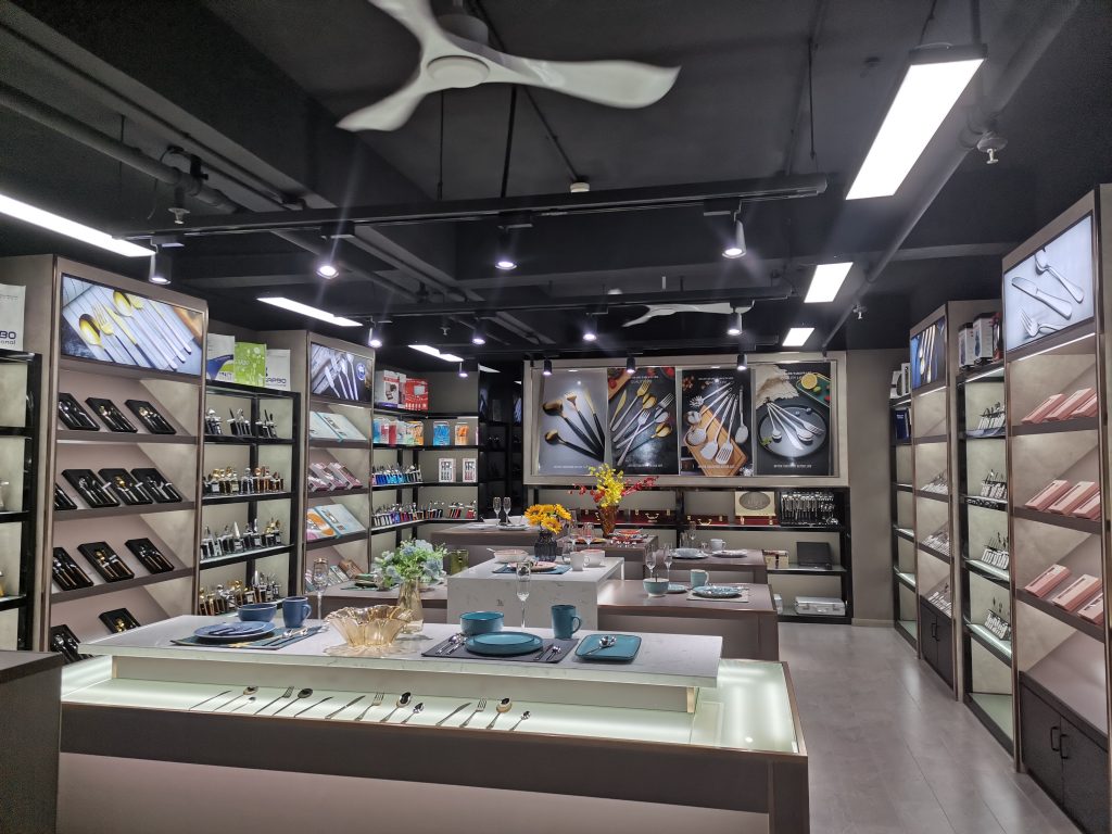 Garbo New Show Room for Stainless Steel Flatware and Kitchenware with Gorgeous Design
