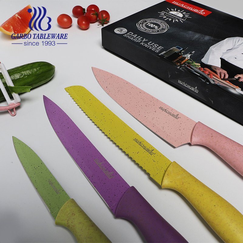 Emballage de boîte-cadeau Matériel de paille de blé de qualité haut de gamme 6pcs Ensemble de couteaux de cuisine de couleur personnalisée