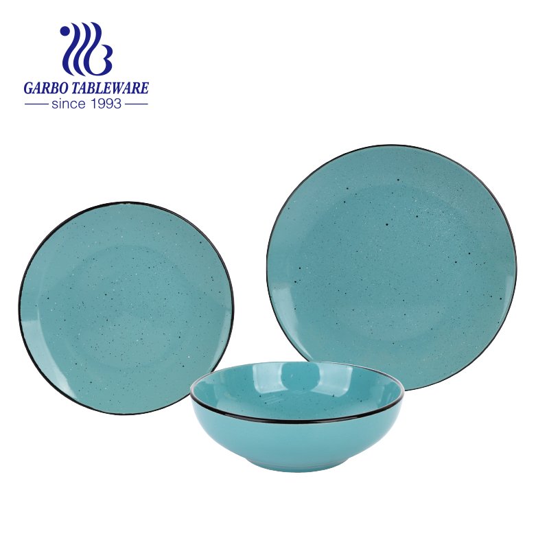 Conjunto de jantar em grés porcelânico com design em relevo azul e cor esmaltada