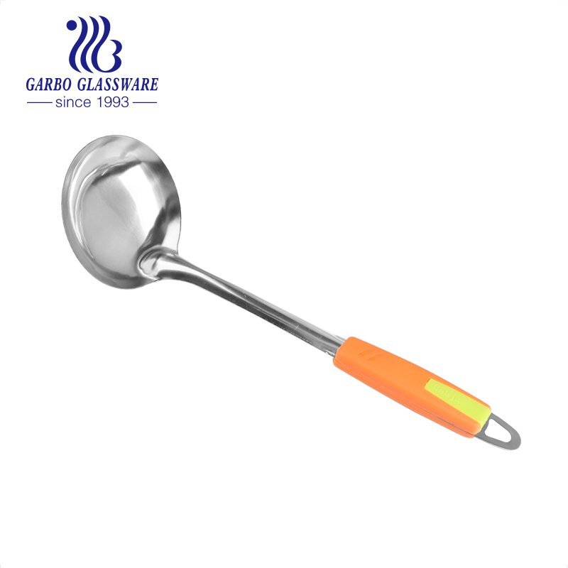 Stock Promotion Price Heat resistant Stainless Steel Kitchen Utensils Set PP lid Non-Slip Ergonomic Handle Skimmer