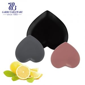 Factory customized heart shaped matte colorful beautiful ceramic flat dish with different sizes