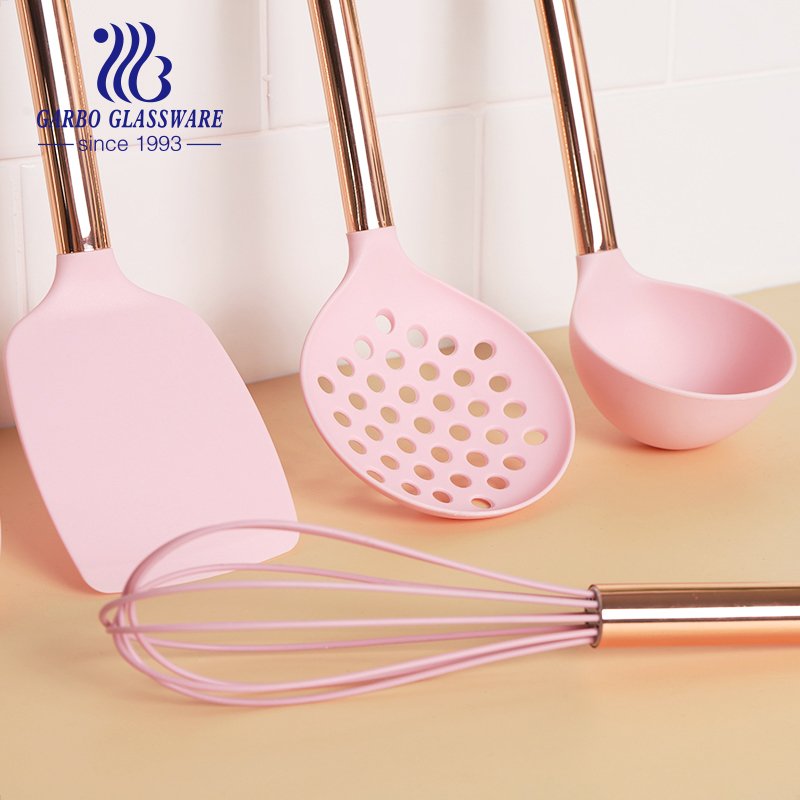 Conjunto de utensílios de cozinha em aço inoxidável resistente ao calor 201 com banho de ouro e rosa e utensílios de cozinha de material de náilon