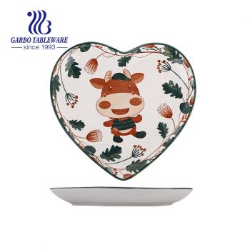 Оптовые уникальные индивидуальные наклейки с животными 8 дюймов сердечная форма фарфоровая десертная тарелка
