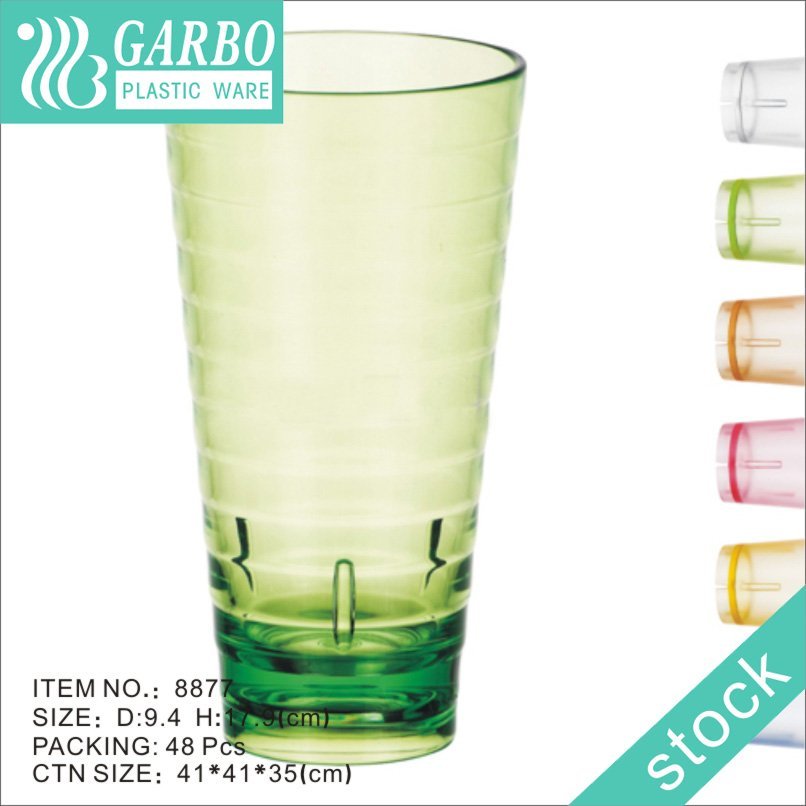 Taza de cerveza de agua de vidrio de policarbonato transparente alto con diseño de rejilla para el hogar 18 oz