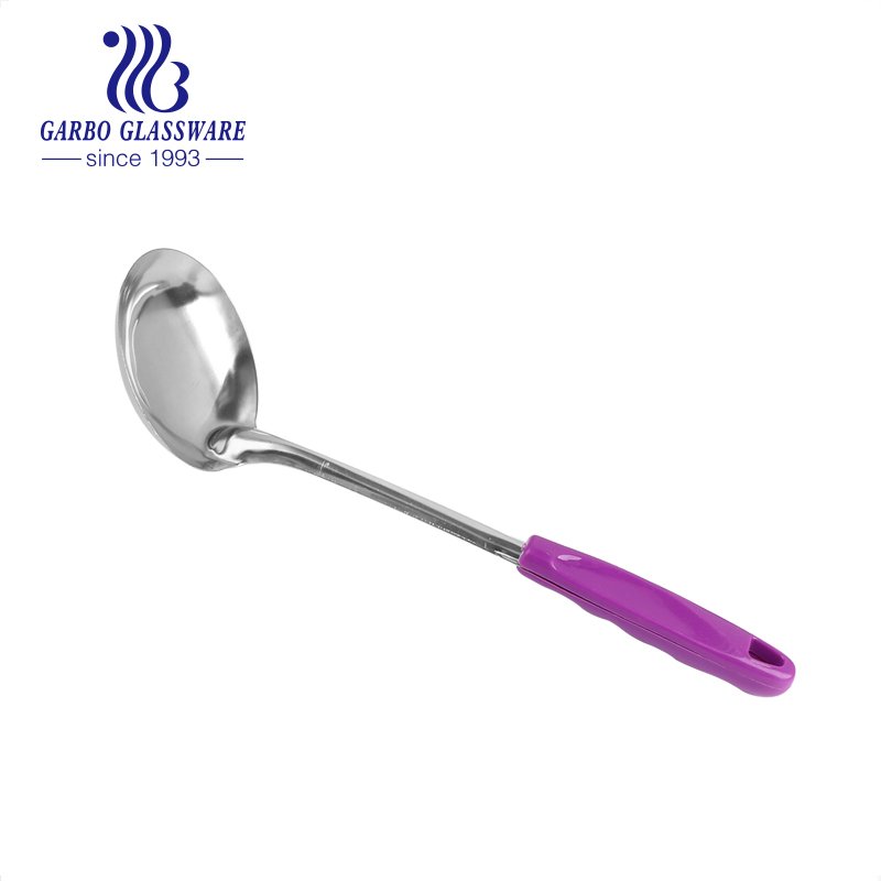 Conjunto de utensílios de cozinha com grande desconto Conjunto de utensílios de cozinha com aço inoxidável resistente ao calor sem BPA com cabo PP colorido