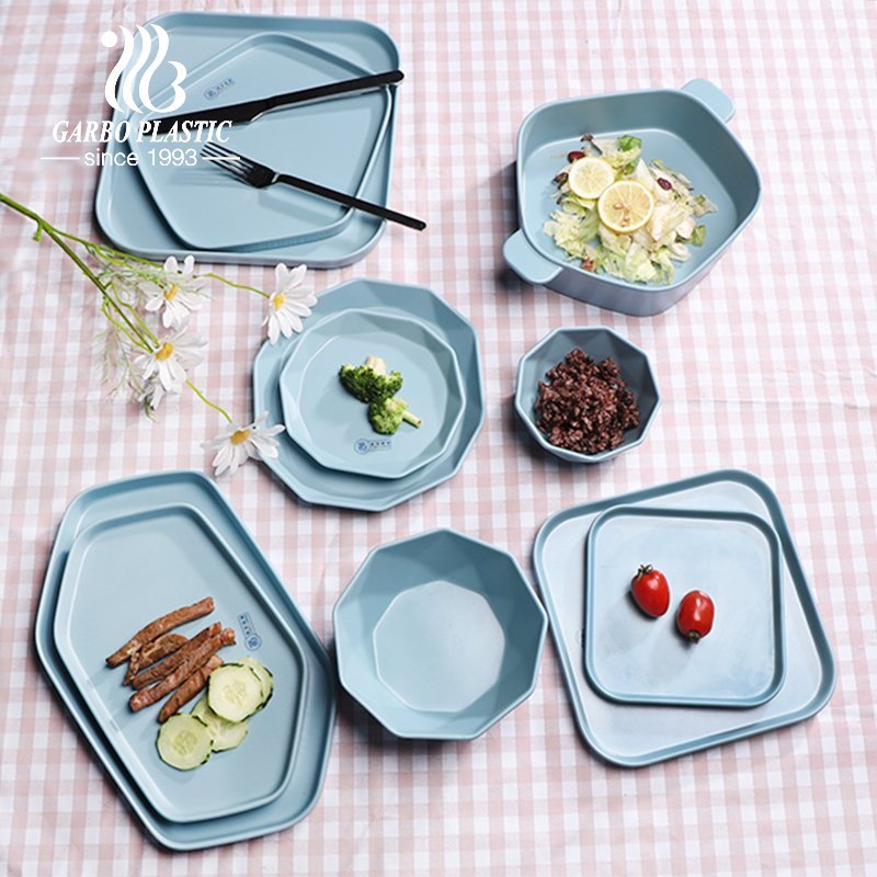 Break-resistant ocean blue melamine serving platters for everyday use