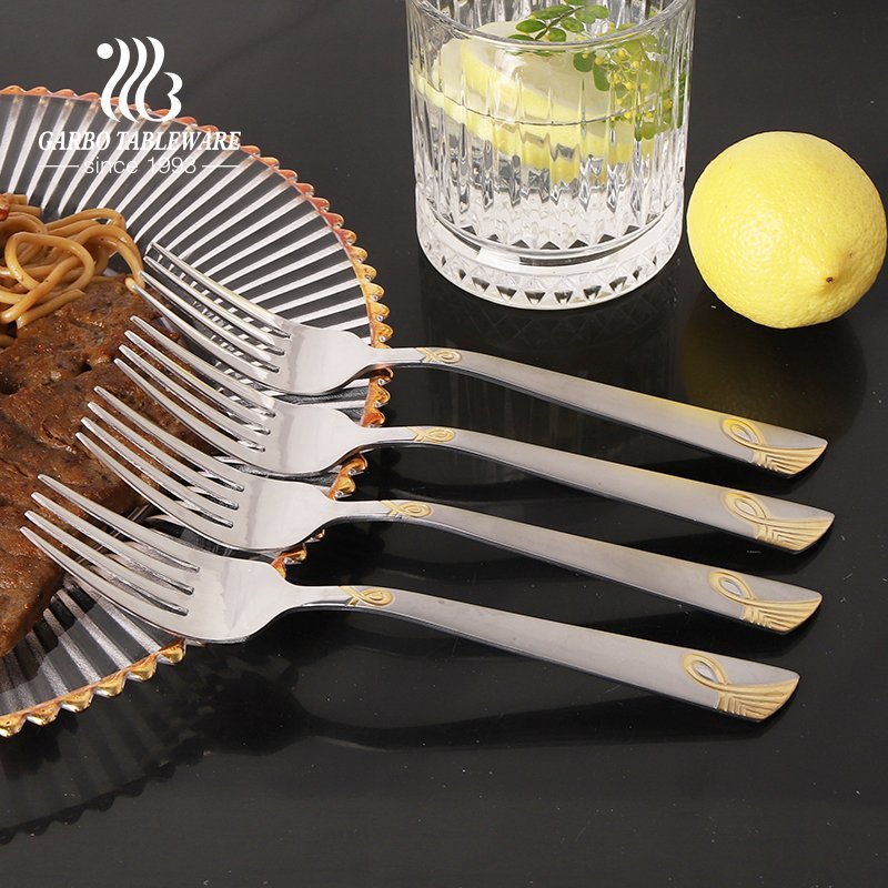 Garbo Hersteller Luxus- und High-End-Edelstahlgabel aus 18/2 Material mit goldenem Dekorgriff für Familienhotel-Restaurant-Service