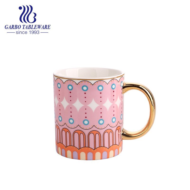Stoneware color glaze with gold rim high end ceramic water drinking mug home 400 ml cold drinks cup with big handle