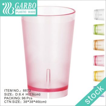 Tragbarer, stapelbarer, rosafarbener, leichter 450-ml-Trinkbecher aus Polycarbonatglas