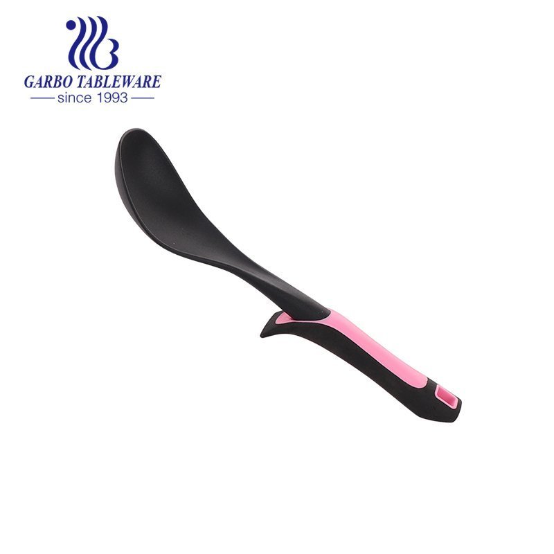 Top sales heat resistant cheap price curve handle nylon slotted turner spatula