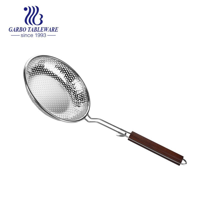 Factory direct sales thickened and reinforced encrypted wooden handle stainless steel surface fishing line leakage kitchen cooking leakage scoop