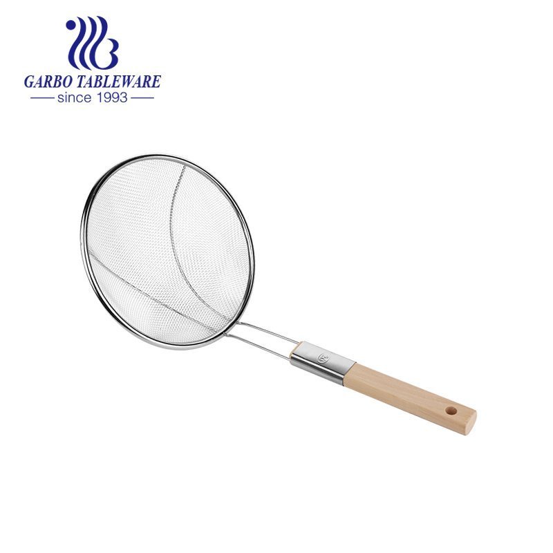 Stainless steel fishing fence large colander kitchen noodle spoon frying colander fishing spoon wooden handle popular cooking scoop