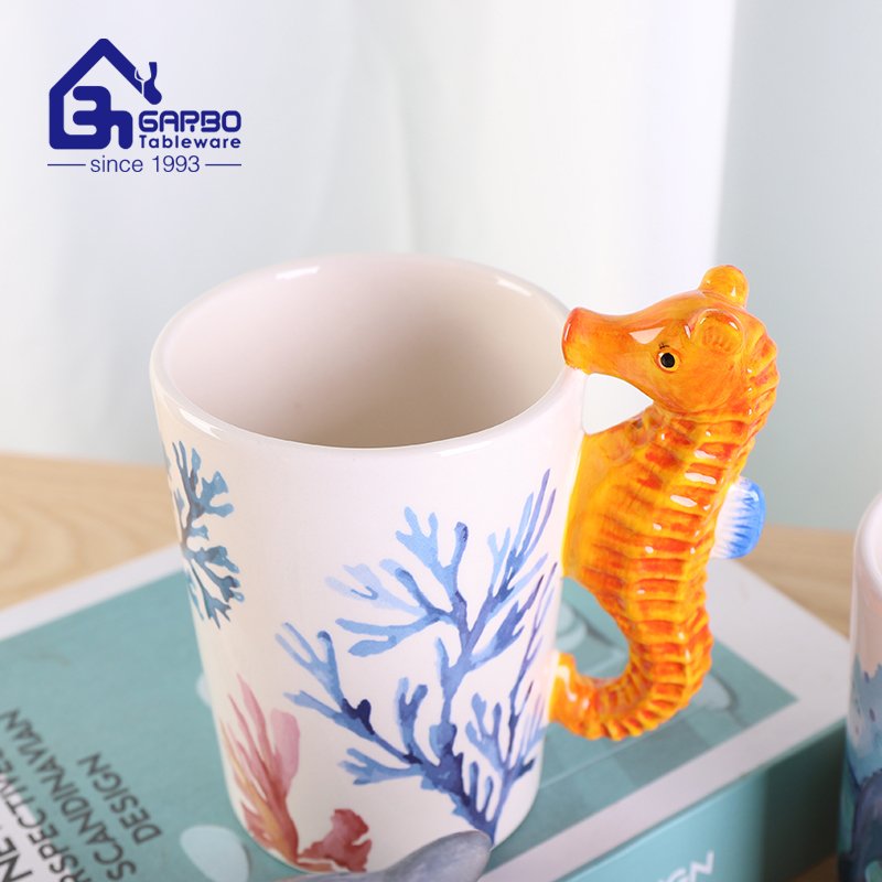 Wholesale unique 3D vivid animal design handmade painted 14oz ceramic coffee cup