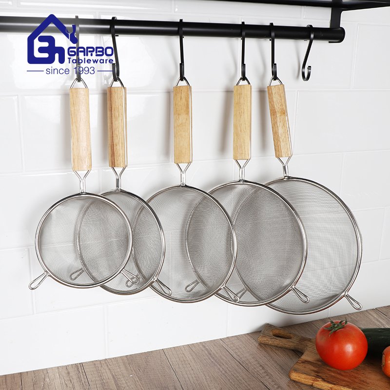 Hot Sale Wholesale Cheap Kitchen Colander Sets With Wooden Handle For Home Restaurant Usage