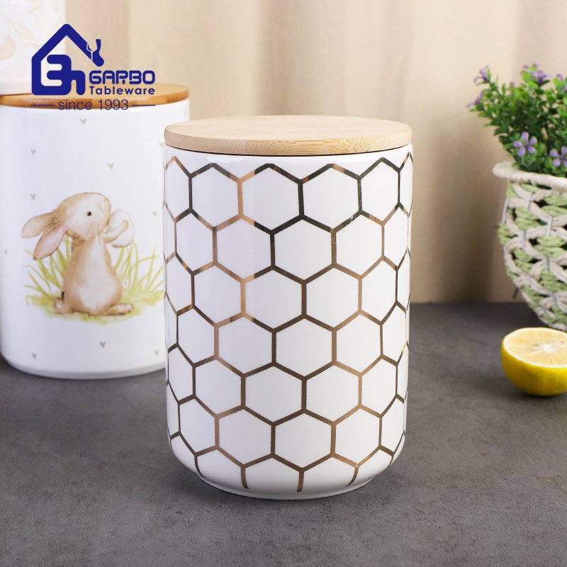 1200ml Ceramic Storage Jar with Bamboo Lid and Golden decal