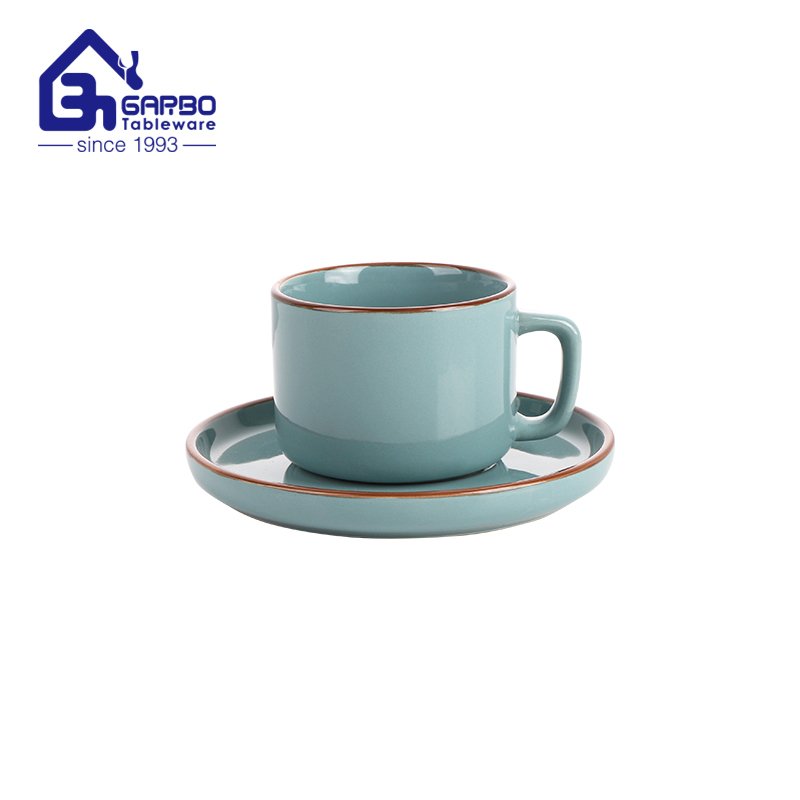 Conjunto de canecas de café e chá de cerâmica branca com borda colorida com pires 220ml conjuntos de canecas de grés