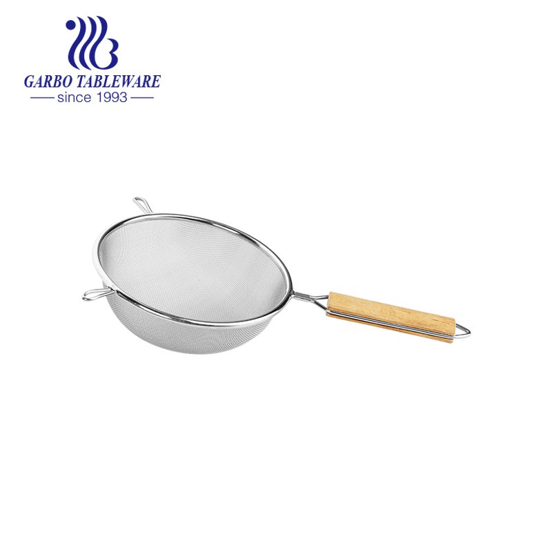 China Whoelsale Cooking Utensil Middle Size Stainless Steel Colander For Canteen Restaurants