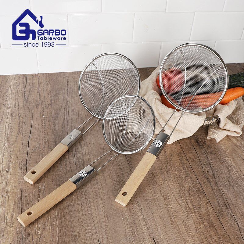 China Factory 201 Stainless Steel Colander Sets Small MOQ Fast Delivery Customized Wooden Handel House Kitchen Colander