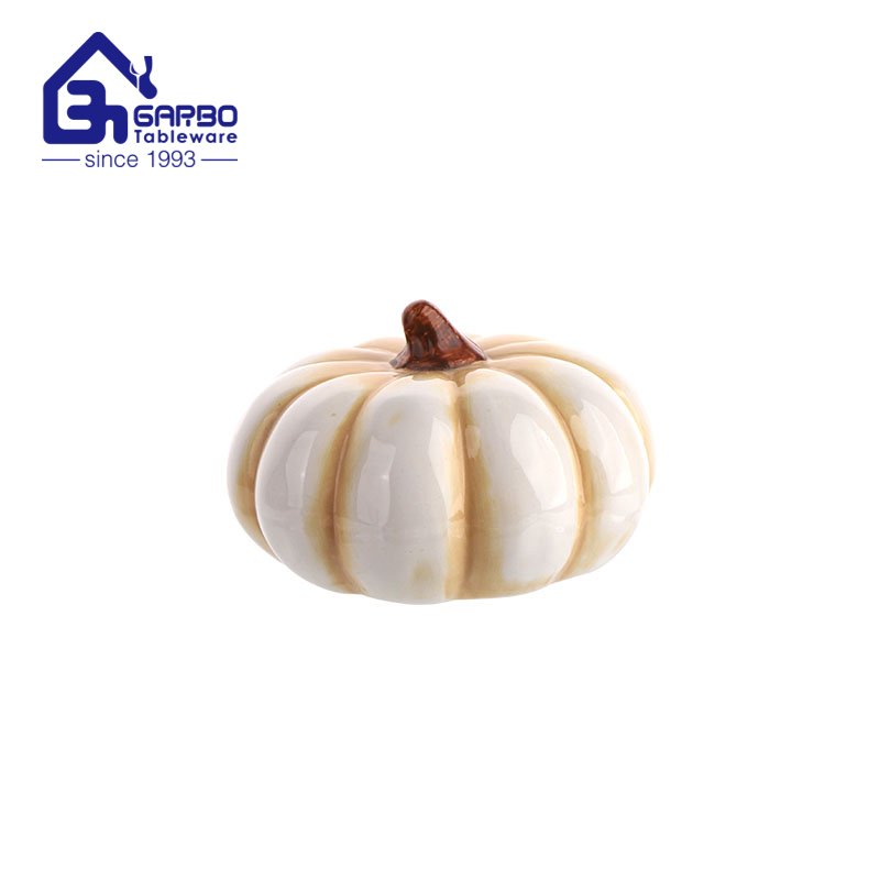 Pumpkin shape ceramic ornaments  halloween decorative custom food storage  jar