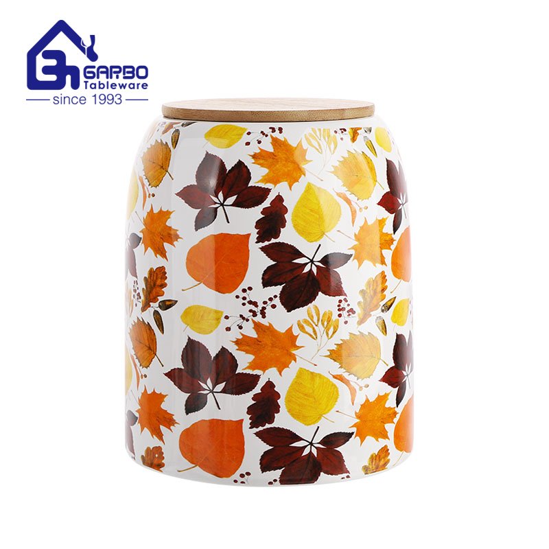 Factory Wholesale big volume 1720ml colorful canisters set  old  fashion porcelain storage jar container with bamboo lid