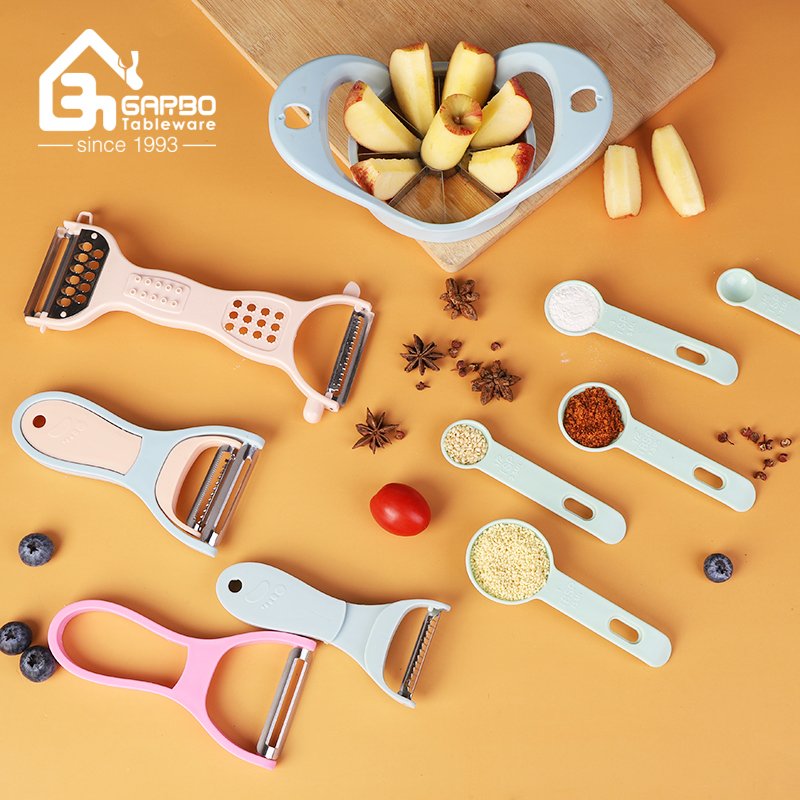 How to select the right kitchen peelers in your home kitchen