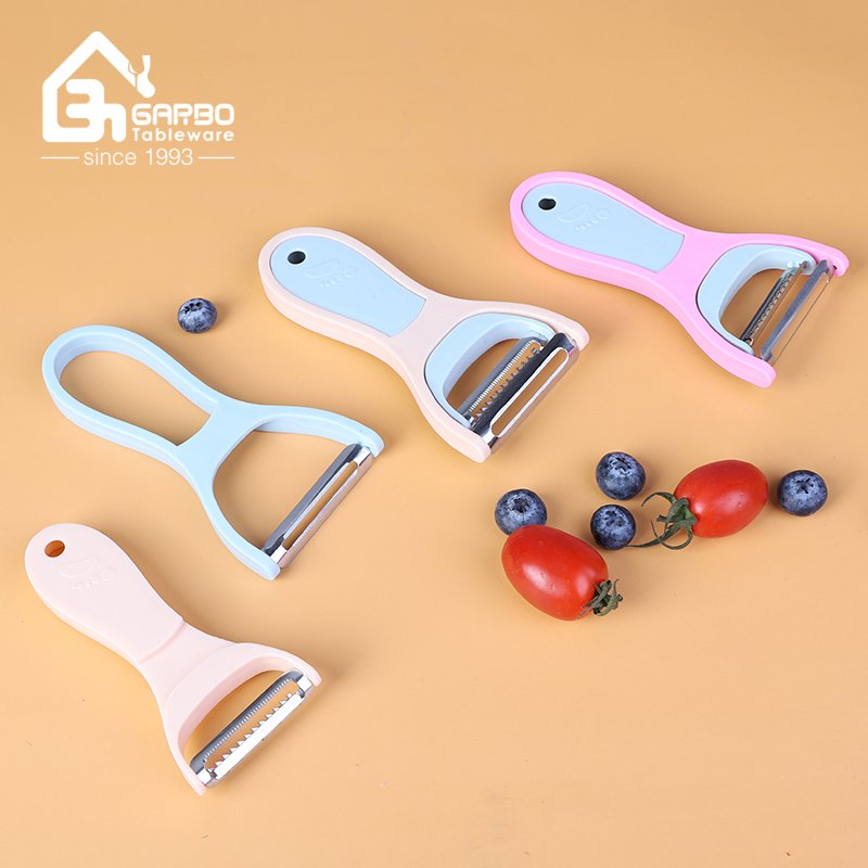 How to select the right kitchen peelers in your home kitchen
